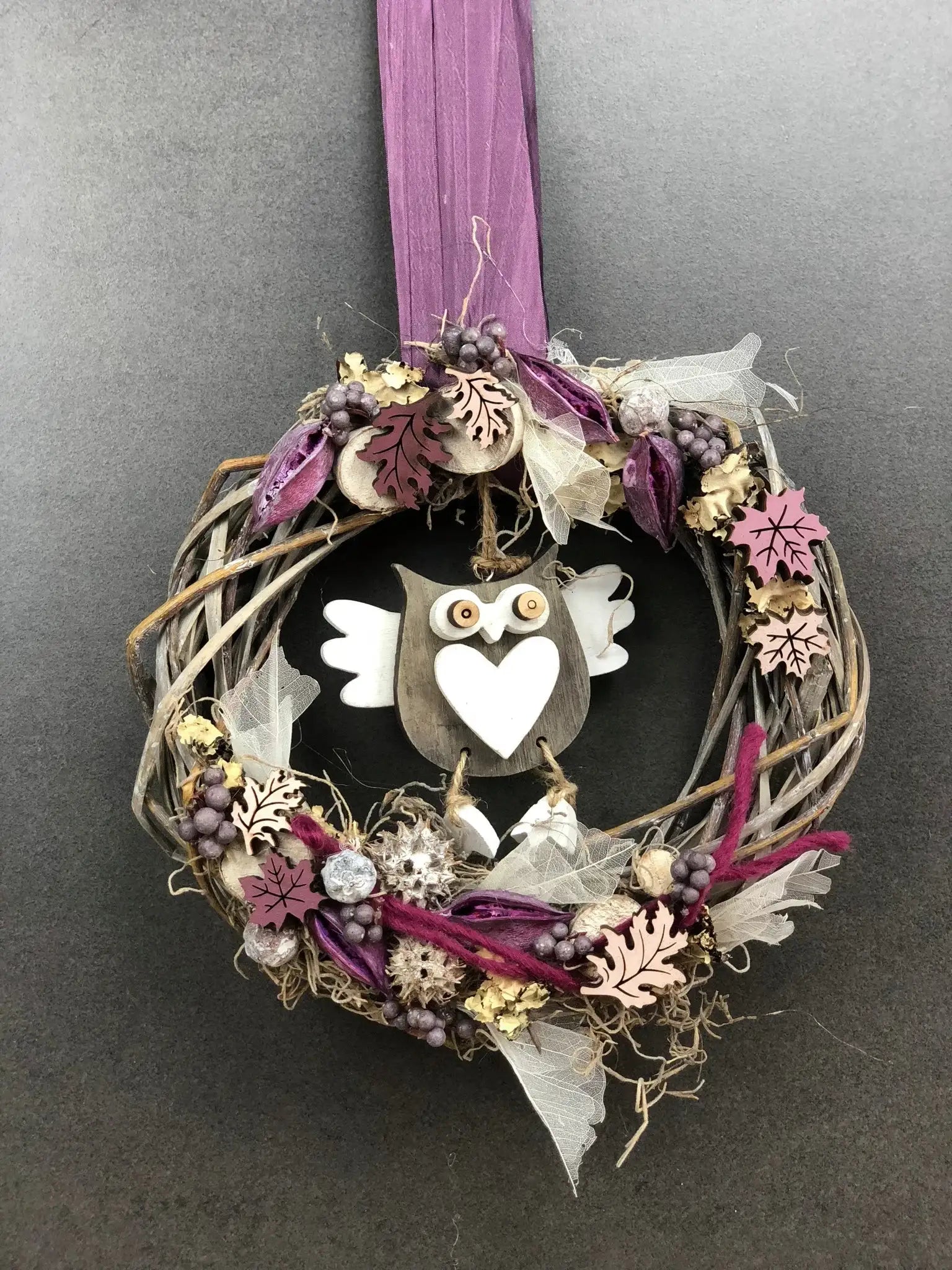 Türkranz 26cm Türdeko Türschmuck Eule Modern Tür Schmuck Herbst herbstlich ganzjährig Herbst – handgemacht aus Seiden- und Kunstblumen, langlebig & pflegeleicht von SarahsFlowerStudio