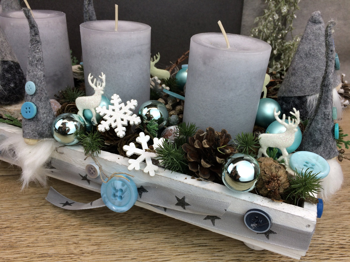 Adventsgesteck Tablett länglich – Advent Tischdeko mehrjährig – Adventsgesteck – SarahsFlowerStudio