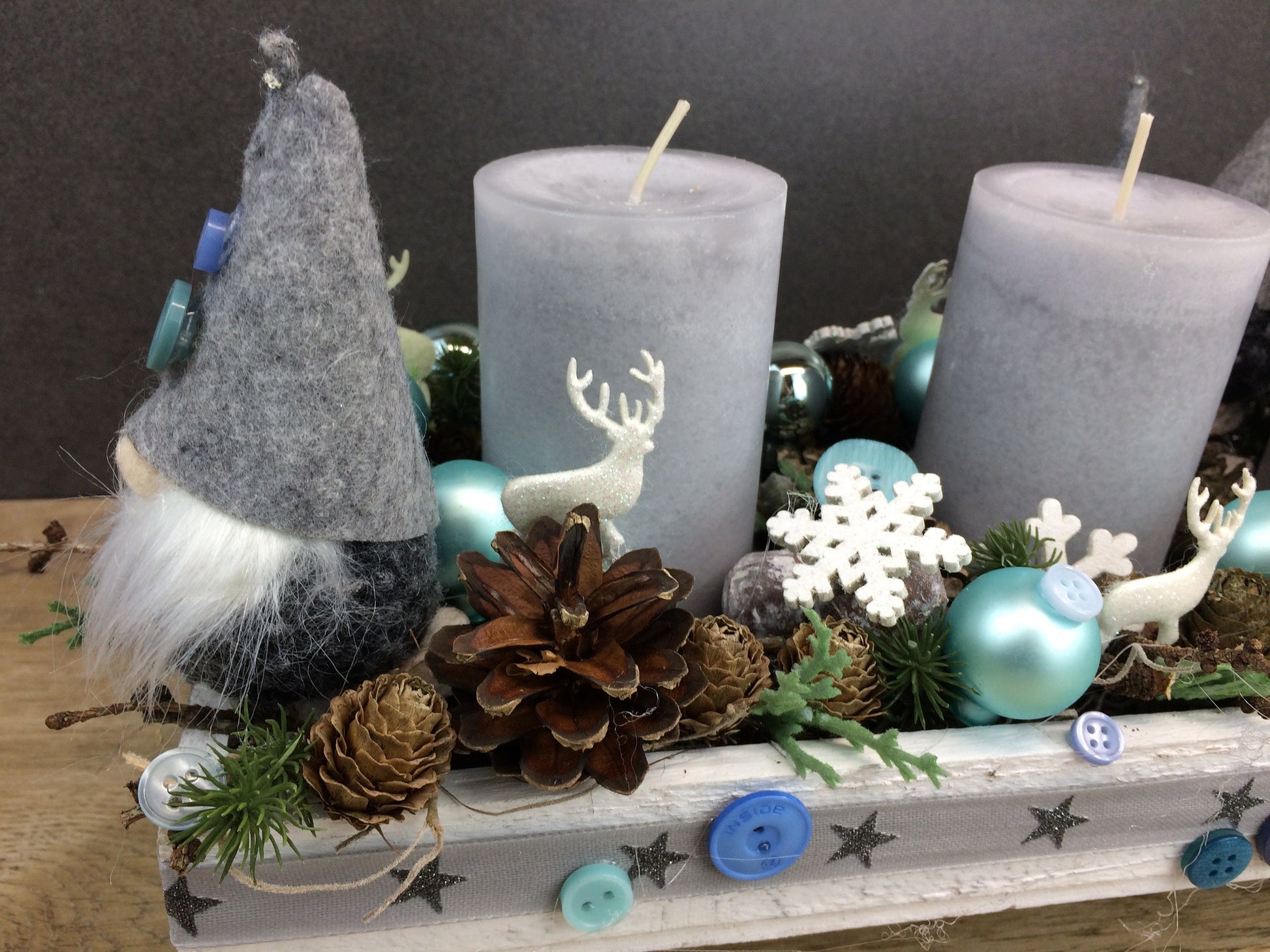 Adventsgesteck Tablett länglich – Advent Tischdeko mehrjährig – Adventsgesteck – SarahsFlowerStudio