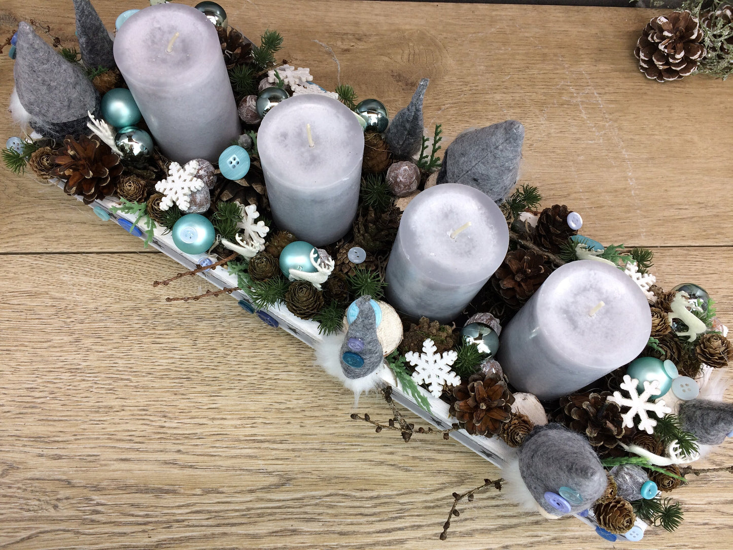 Adventsgesteck Tablett länglich – Advent Tischdeko mehrjährig – Adventsgesteck – SarahsFlowerStudio
