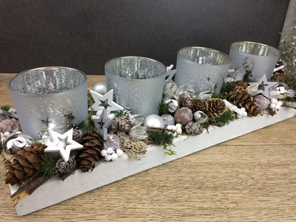 Adventskranz Adventskalender Modern Länglich Gläser Tablett in zwei verschiedenen Größen L und XL – handgemacht aus Seiden- und Kunstblumen, langlebig & pflegeleicht von SarahsFlowerStudio