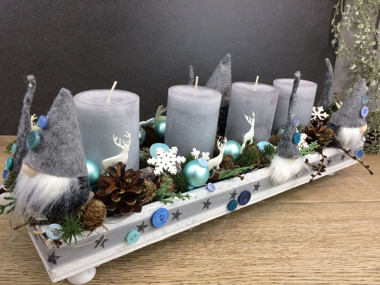 Adventsgesteck Tablett länglich – Advent Tischdeko mehrjährig – Adventsgesteck – SarahsFlowerStudio