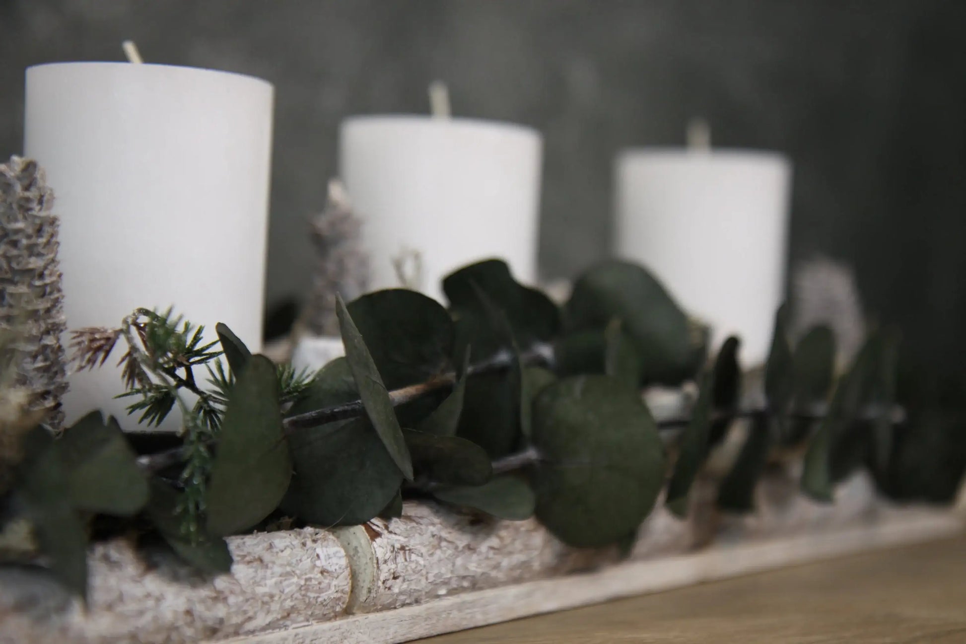 Adventskranz Adventskalender Sterne Zapfen Eukalyptus Modern Länglich in zwei verschiedenen Größen L und XL – handgemacht aus Seiden- und Kunstblumen, langlebig & pflegeleicht von SarahsFlowerStudio