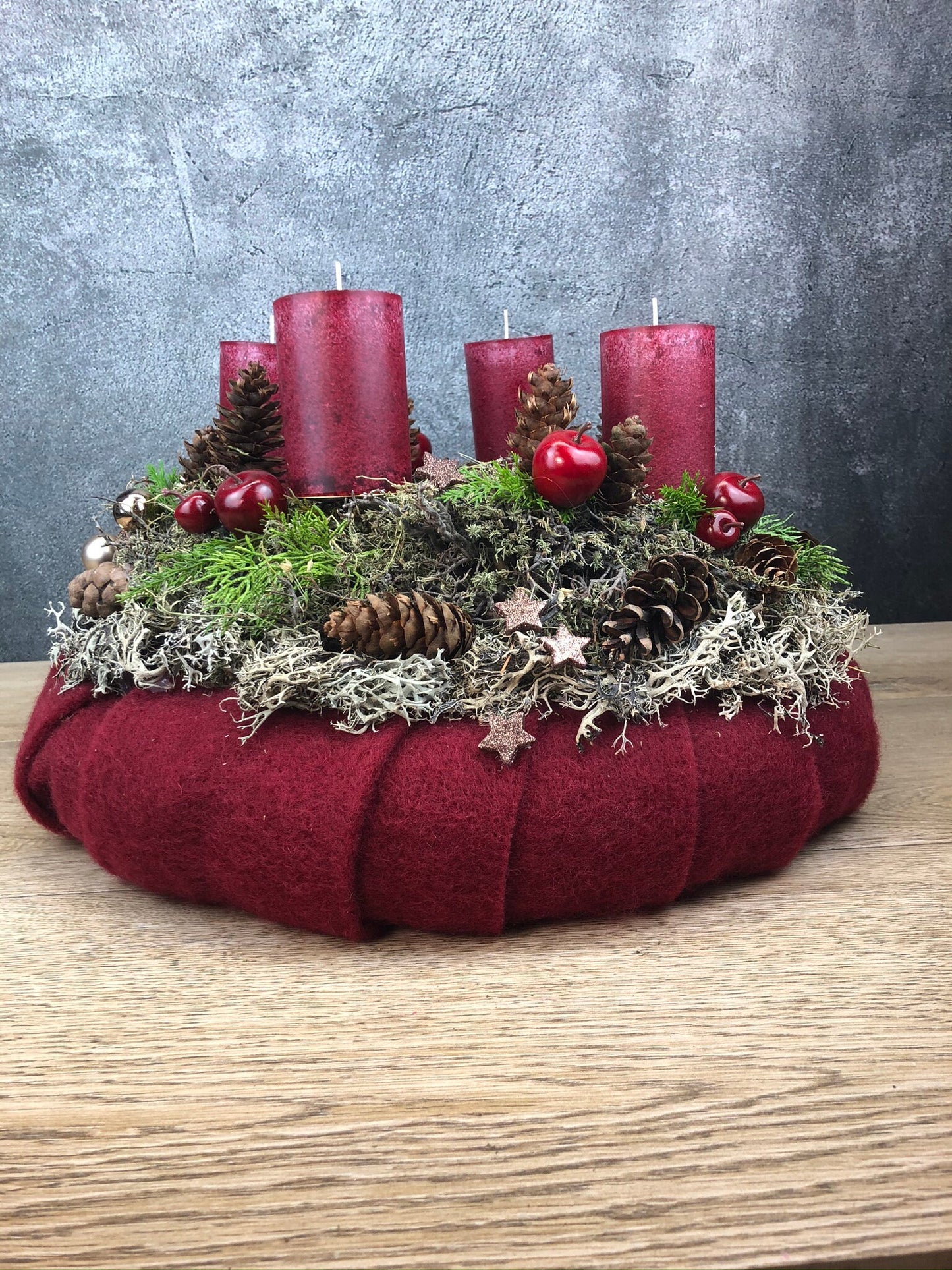 Adventskranz rund mit Zapfen – Naturmaterialien mehrjährig – Adventskranz – SarahsFlowerStudio