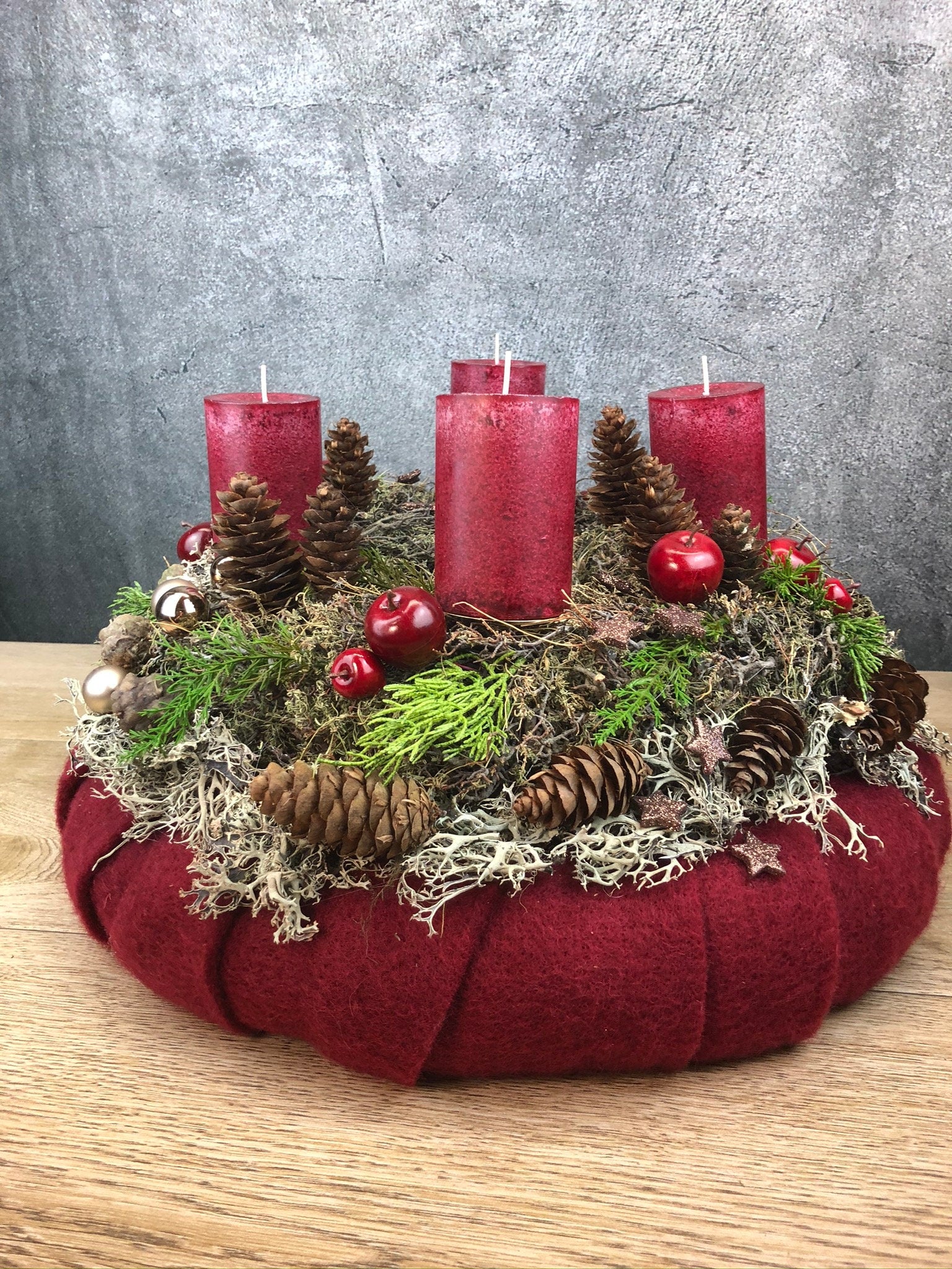 Adventskranz rund mit Zapfen – Naturmaterialien mehrjährig – Adventskranz – SarahsFlowerStudio