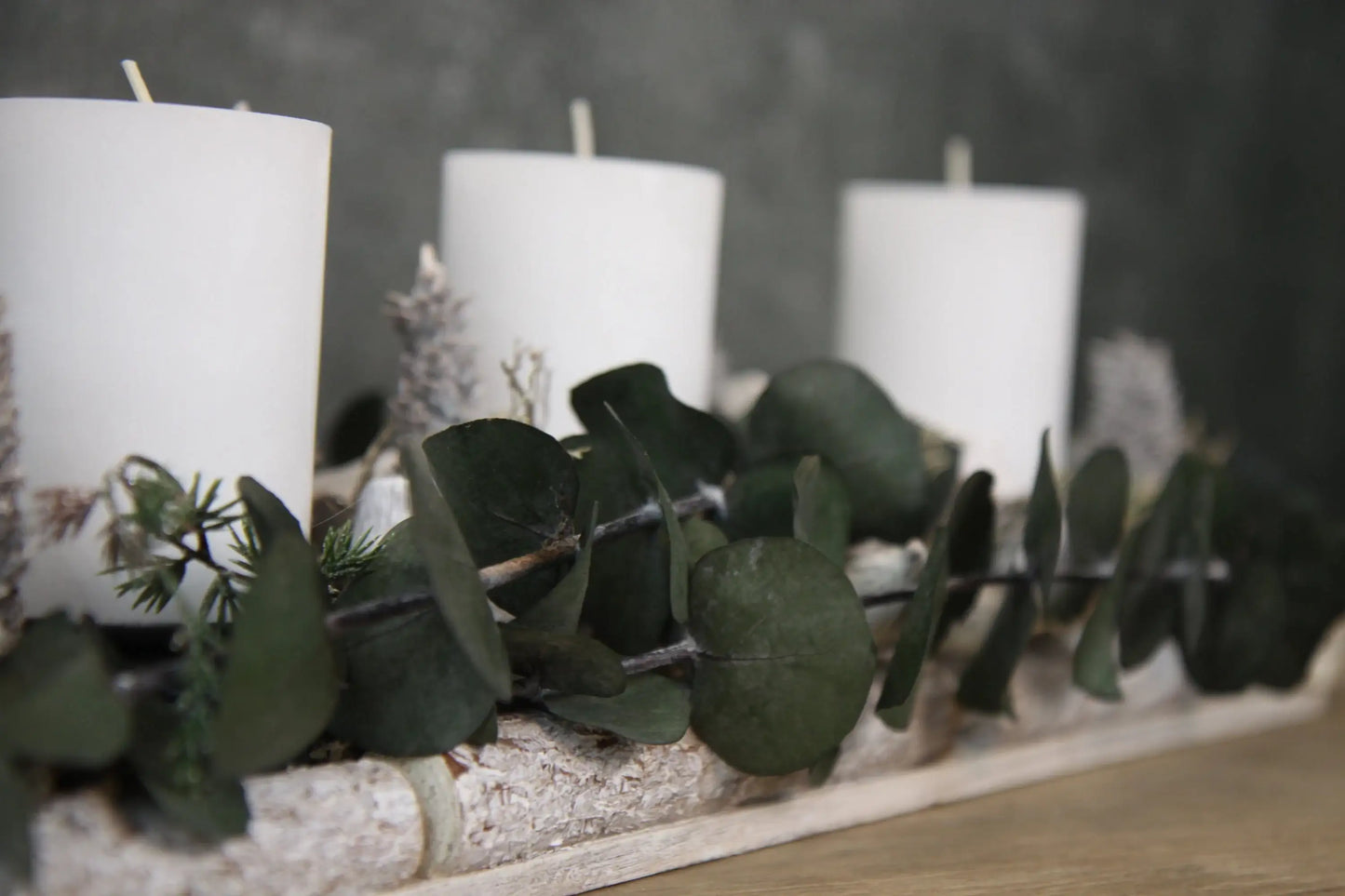 Adventskranz Adventskalender Sterne Zapfen Eukalyptus Modern Länglich in zwei verschiedenen Größen L und XL – handgemacht aus Seiden- und Kunstblumen, langlebig & pflegeleicht von SarahsFlowerStudio