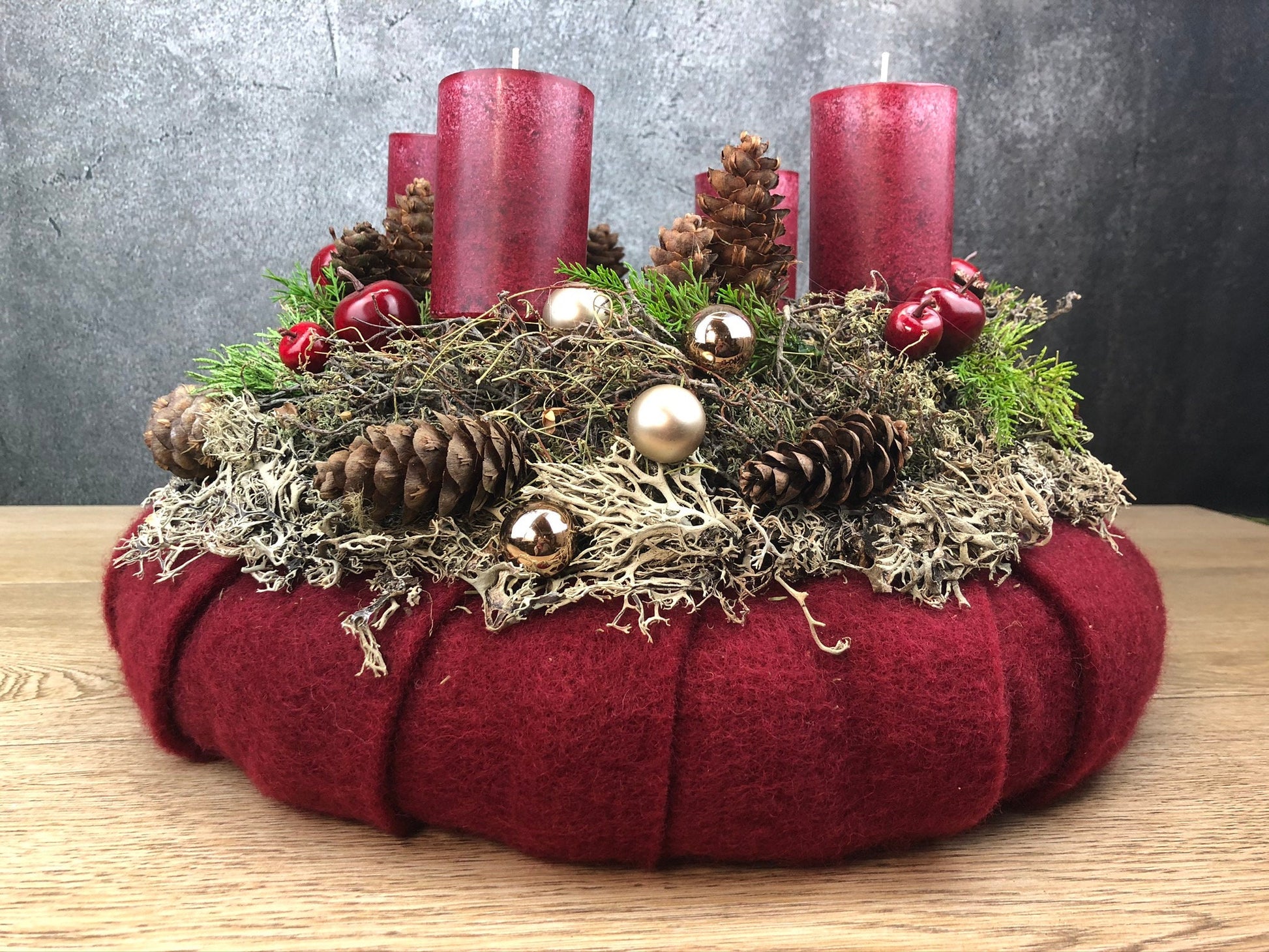 Adventskranz rund mit Zapfen – Naturmaterialien mehrjährig – Adventskranz – SarahsFlowerStudio