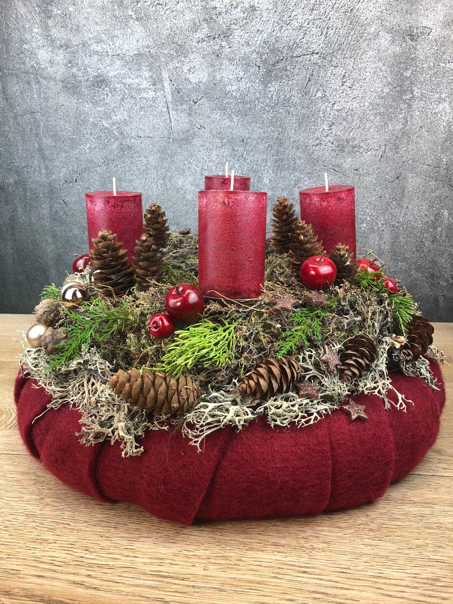 Adventskranz rund mit Zapfen – Naturmaterialien mehrjährig – Adventskranz – SarahsFlowerStudio
