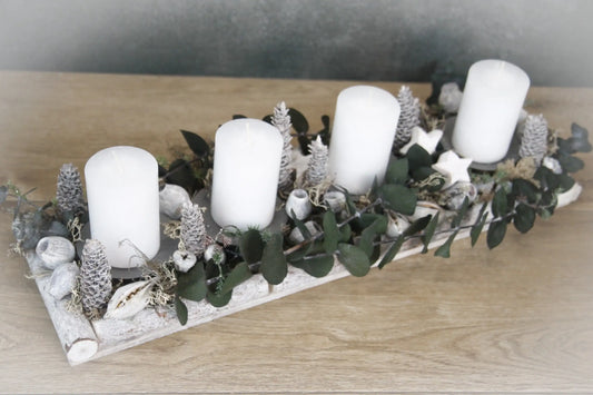 Adventskranz Adventskalender Sterne Zapfen Eukalyptus Modern Länglich in zwei verschiedenen Größen L und XL – handgemacht aus Seiden- und Kunstblumen, langlebig & pflegeleicht von SarahsFlowerStudio