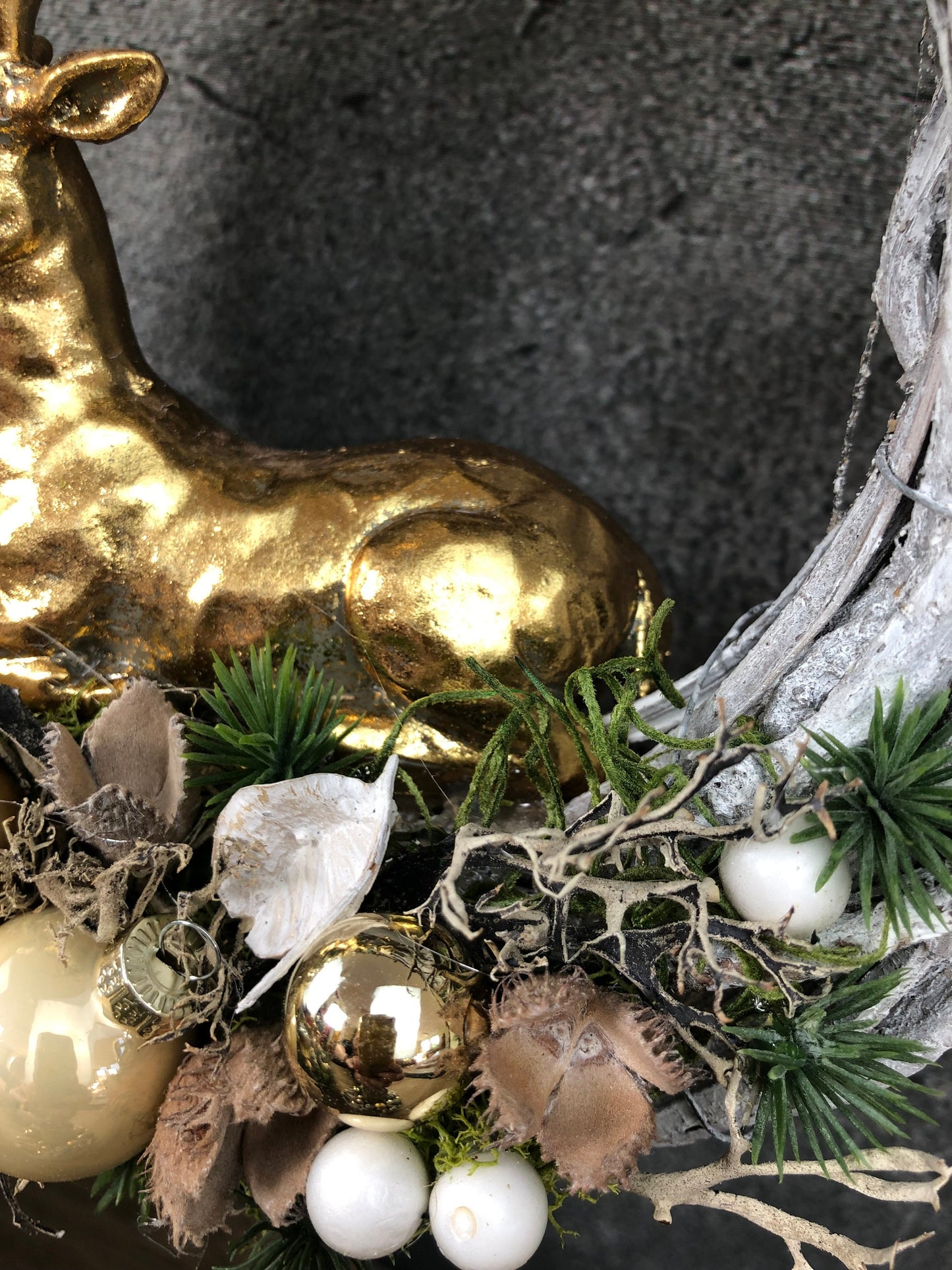 Weihnachtskranz Hirsch – Türkranz Weihnachten Tanne handgefertigt – Türkranz Weihnachten – SarahsFlowerStudio