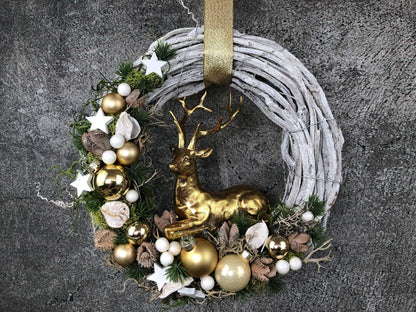 Türkranz Türdeko Türschmuck Weihnachten Weidenkranz Hirsch Zapfen Stern Tanne Band Modern – handgemacht aus Seiden- und Kunstblumen, langlebig & pflegeleicht von SarahsFlowerStudio
