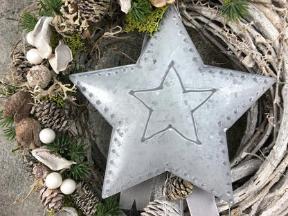 Advent Türkranz Türdeko Türschmuck Weihnachten Stern Metallstern mit LED – handgemacht aus Seiden- und Kunstblumen, langlebig & pflegeleicht von SarahsFlowerStudio