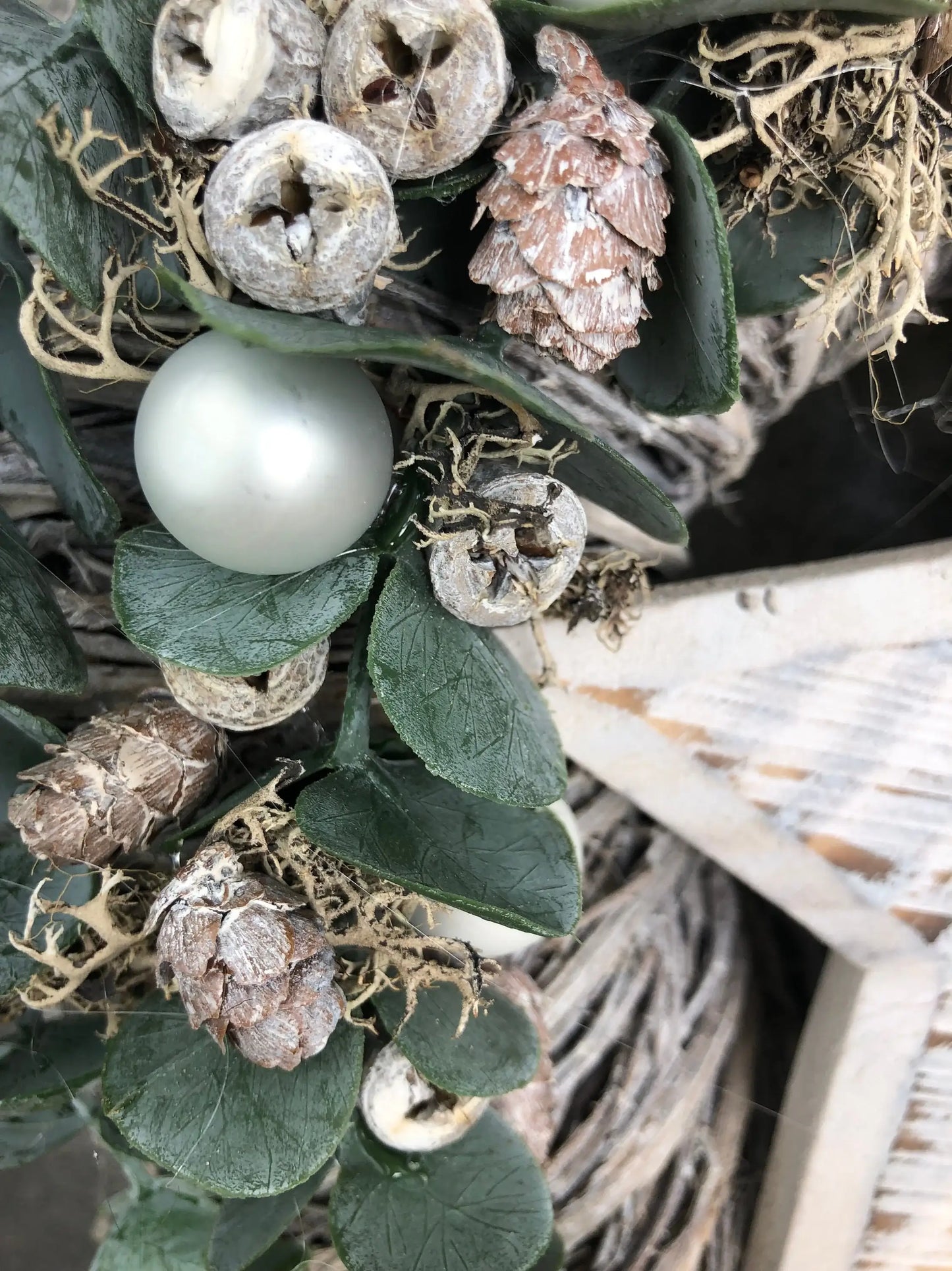 Türkranz Stern Advent Kranz Eukalyptus Stern Türdekoration Weihnachten Weidenkranz – handgemacht aus Seiden- und Kunstblumen, langlebig & pflegeleicht von SarahsFlowerStudio