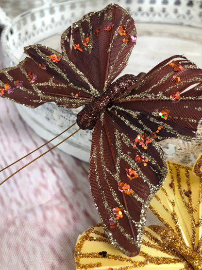 Schmetterling Federschmetterling 3 Stück am Clip Feder Butterfly – handgemacht aus Seiden- und Kunstblumen, langlebig & pflegeleicht von SarahsFlowerStudio