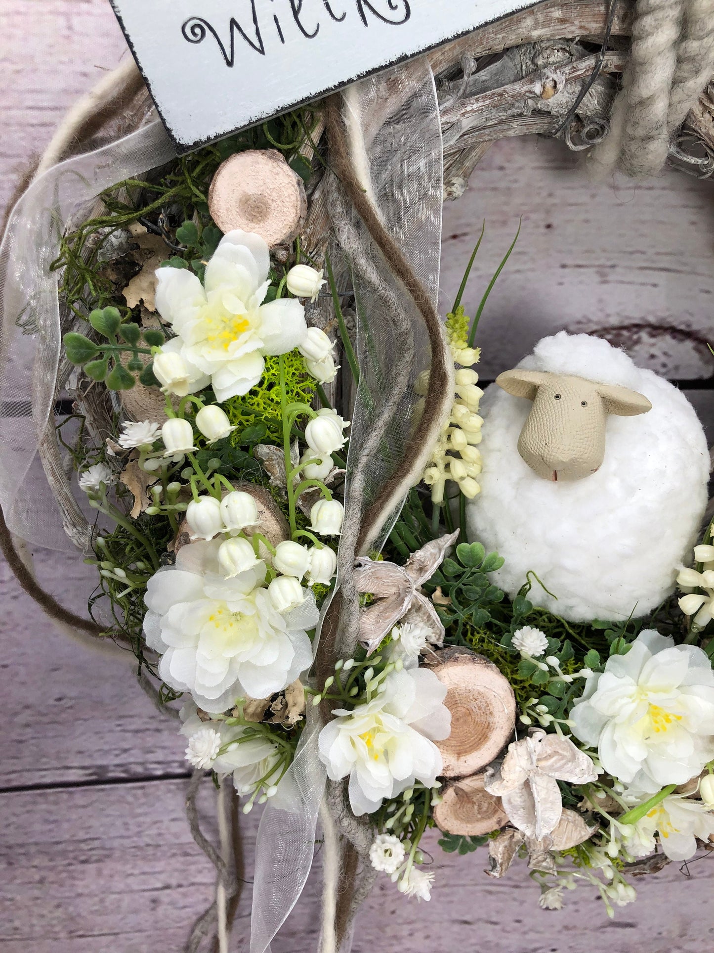 Frühlingskranz Türdeko mit Schafen & Maiglöckchen – Osterkranz Seidenblumen – Türkranz – SarahsFlowerStudio