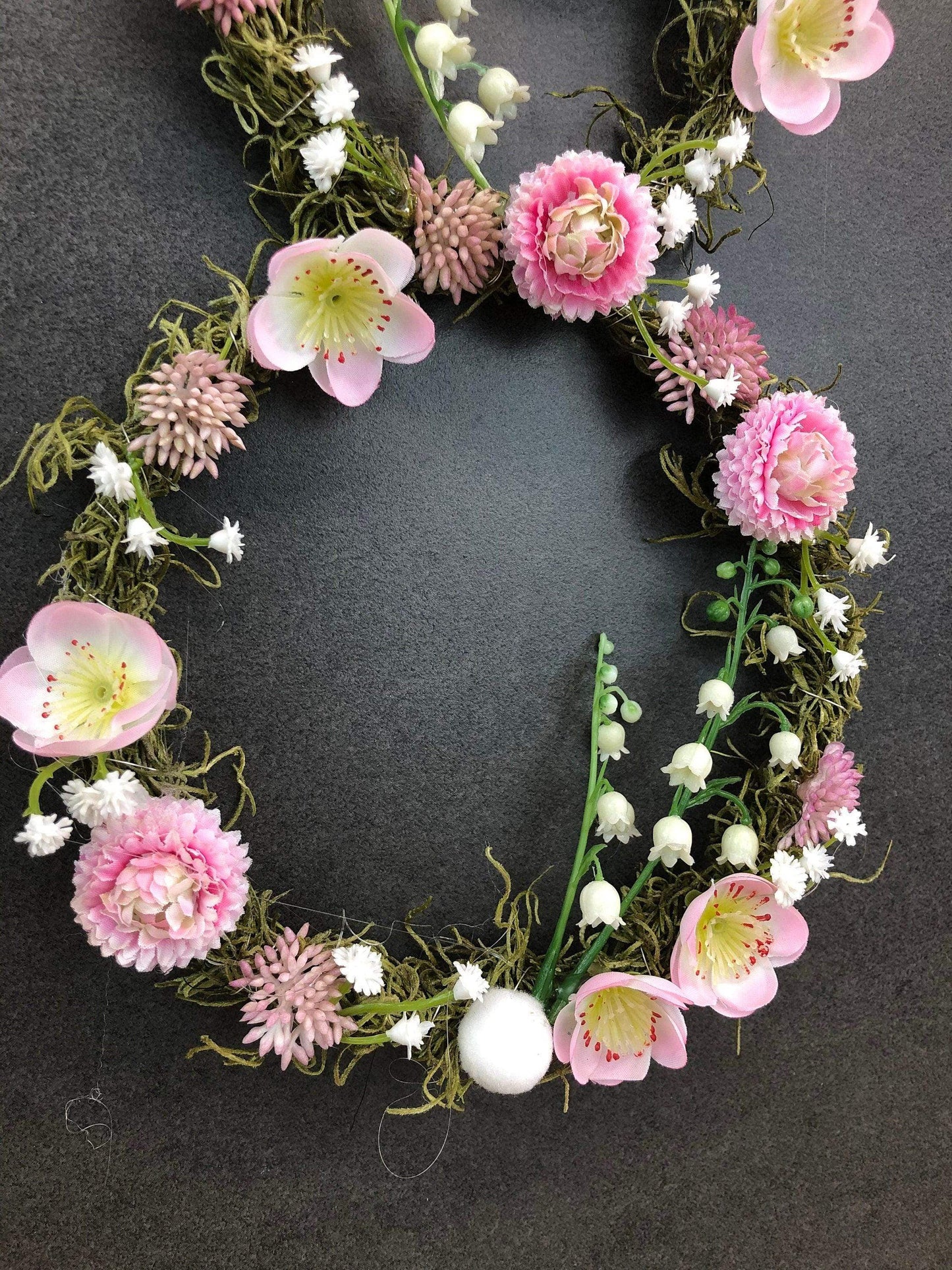 Türkranz Ostern & Frühling mit Hasen – Fensterschmuck Seidenblumen Wunschfarbe – Türkranz – SarahsFlowerStudio