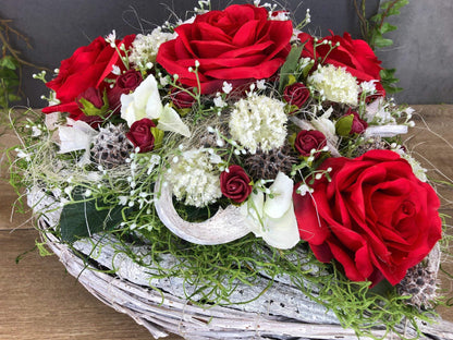 Grabgesteck Grabschmuck Herz Grabdeko Grabdekoration – handgemacht aus Seiden- und Kunstblumen, langlebig & pflegeleicht von SarahsFlowerStudio