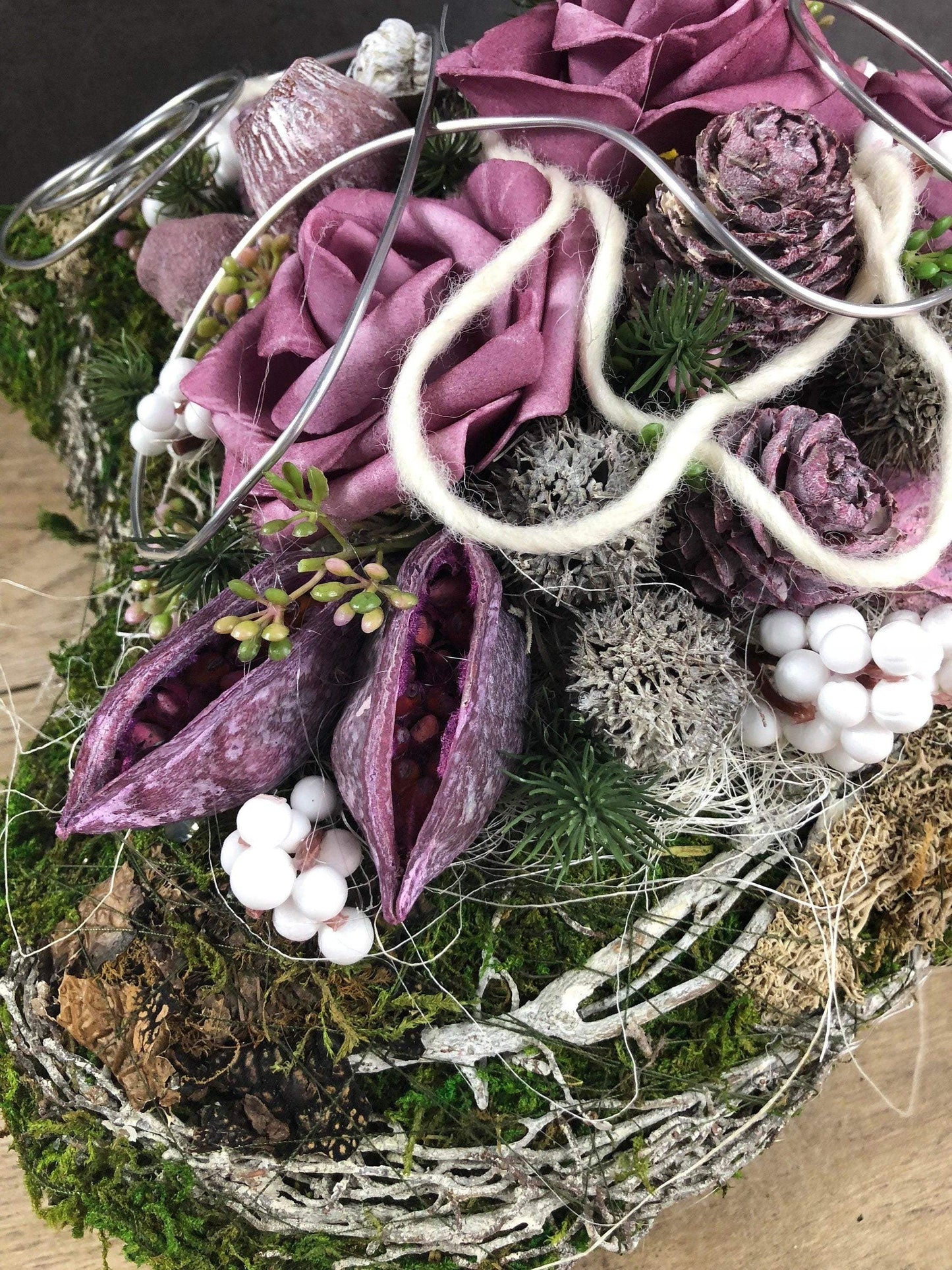 Grabgesteck Grabschmuck Herz 30cm Grabdekoration Grabschmuck Allerheiligen – handgemacht aus Seiden- und Kunstblumen, langlebig & pflegeleicht von SarahsFlowerStudio