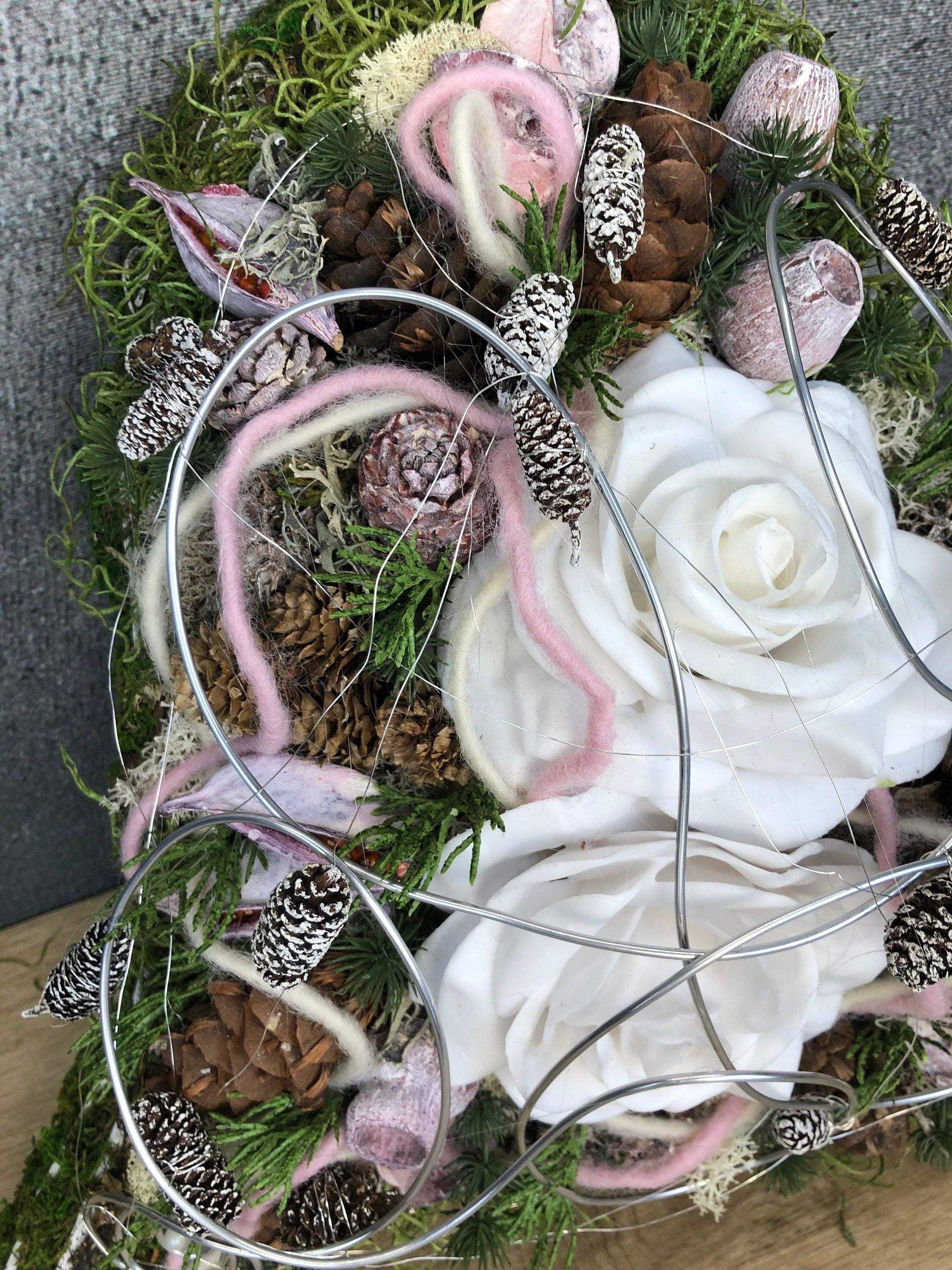 Grabgesteck Grabschmuck Herz Wunschgröße Grabdekoration Grabschmuck Allerheiligen Wachs Rose – handgemacht aus Seiden- und Kunstblumen, langlebig & pflegeleicht von SarahsFlowerStudio