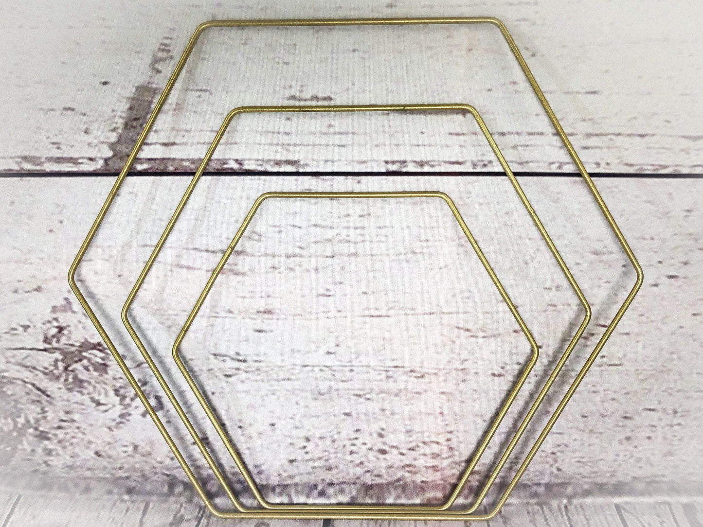 Hexagon Sechseck Metallring Ring Bastelring Basteln Metallhexagon Traumfänger Makramee Trockenblumen – handgemacht aus Seiden- und Kunstblumen, langlebig & pflegeleicht von SarahsFlowerStudio