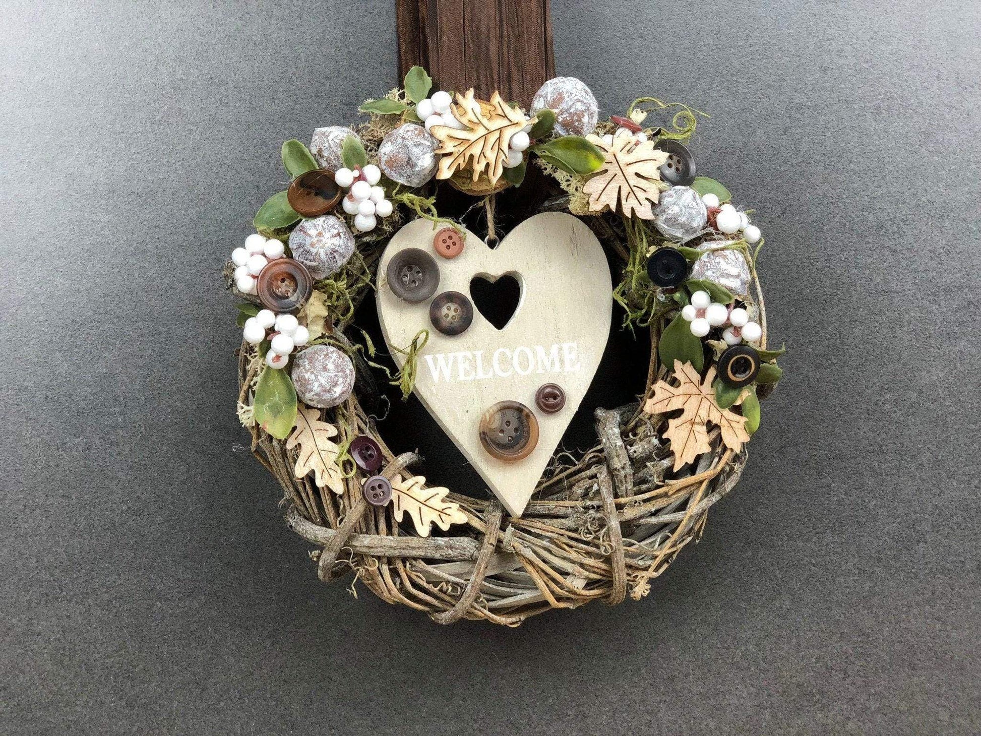 Türkranz 22cm Türdeko Türschmuck Herz Welcome Modern Tür Schmuck Herbst herbstlich ganzjährig Herbst – handgemacht aus Seiden- und Kunstblumen, langlebig & pflegeleicht von SarahsFlowerStudio