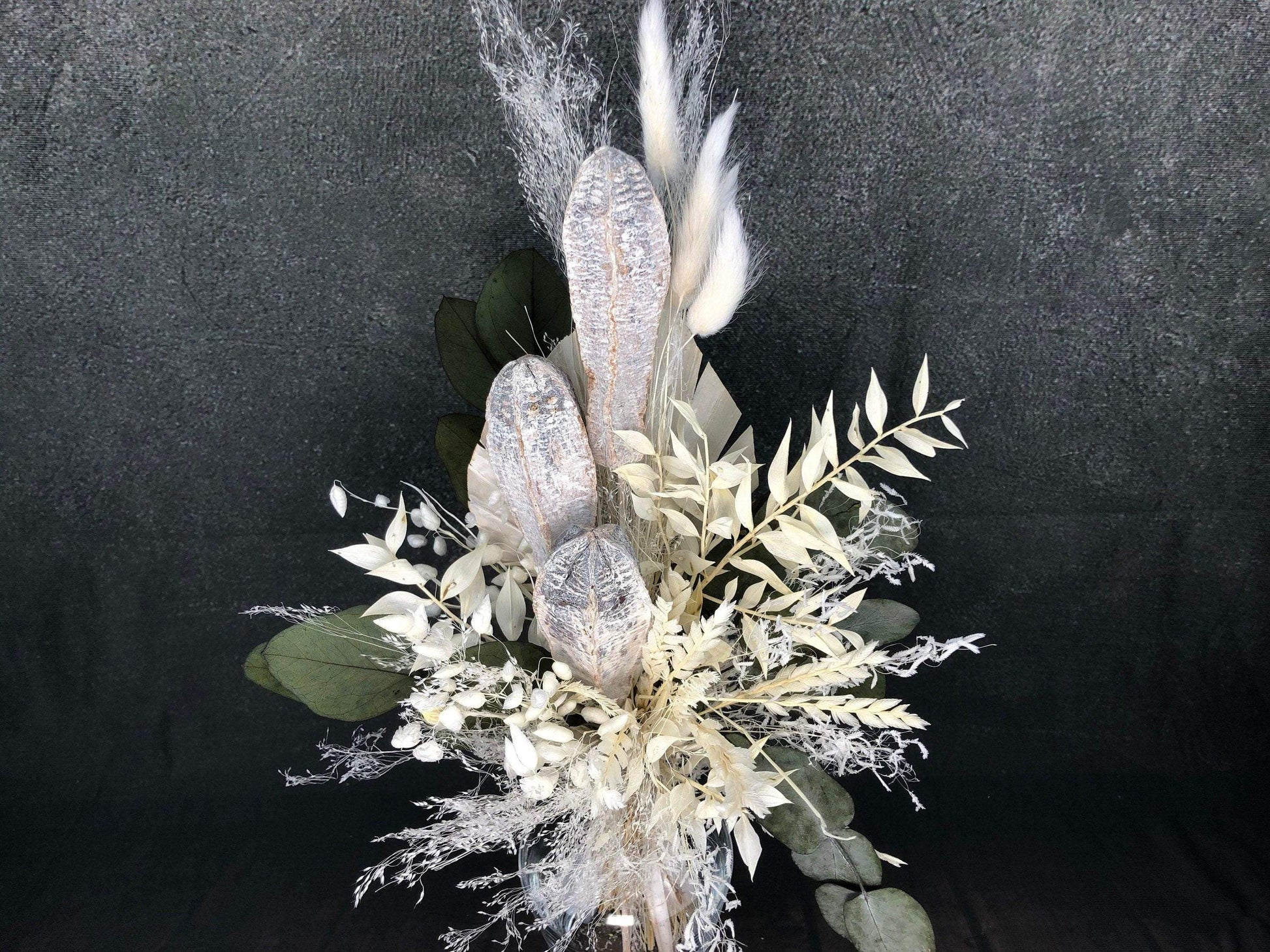 Trockenblumenstrauß Strauß Gräser mit Exoten Eukalyptus Gräser Trockenblumen Trockenmaterial Natur natürlich dried bouquet dried Flowers – handgemacht aus Seiden- und Kunstblumen, langlebig & pflegeleicht von SarahsFlowerStudio
