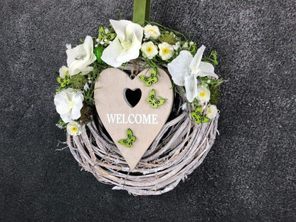 Türkranz Türdeko Türschmuck Herz Welcome Modern ganzjährig Tür Schmuck Schmetterling Herbst – handgemacht aus Seiden- und Kunstblumen, langlebig & pflegeleicht von SarahsFlowerStudio