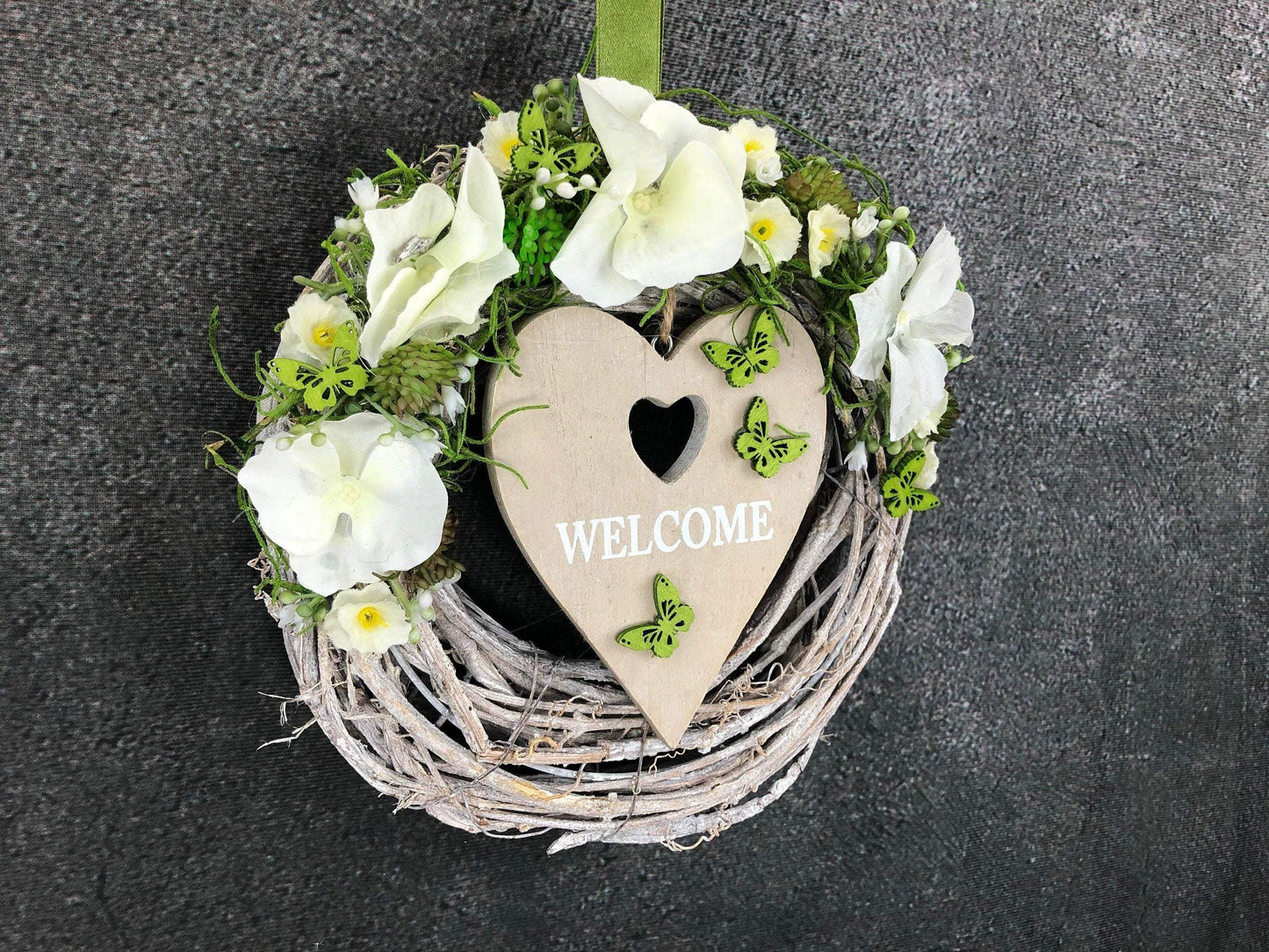 Türkranz Türdeko Türschmuck Herz Welcome Modern ganzjährig Tür Schmuck Schmetterling Herbst – handgemacht aus Seiden- und Kunstblumen, langlebig & pflegeleicht von SarahsFlowerStudio
