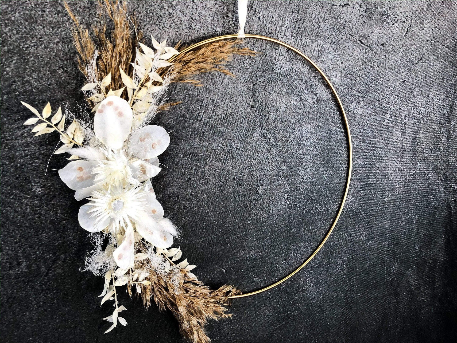 Türkranz Kranz Ring Pampasgräser Pampasgras Gräser Wandkranz Trockenblumen Natur natürlich Hoop Herbst Herbstlich – handgemacht aus Seiden- und Kunstblumen, langlebig & pflegeleicht von SarahsFlowerStudio