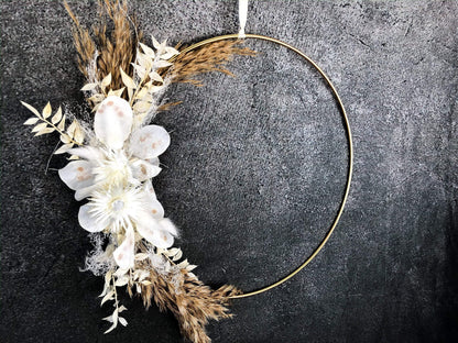 Türkranz Kranz Ring Pampasgräser Pampasgras Gräser Wandkranz Trockenblumen Natur natürlich Hoop Herbst Herbstlich – handgemacht aus Seiden- und Kunstblumen, langlebig & pflegeleicht von SarahsFlowerStudio