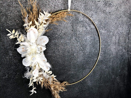 Türkranz Kranz Ring Pampasgräser Pampasgras Gräser Wandkranz Trockenblumen Natur natürlich Hoop Herbst Herbstlich – handgemacht aus Seiden- und Kunstblumen, langlebig & pflegeleicht von SarahsFlowerStudio