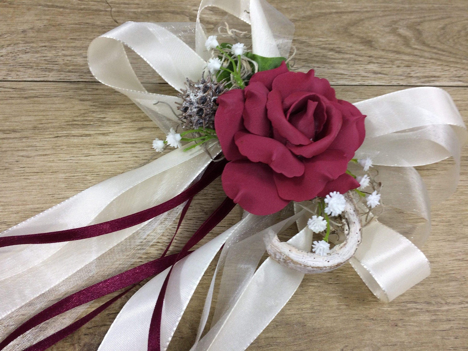 2 Autoschleifen für Seitenspiegel Kirchenbank in Wunschfarbe große Schleife Dekoration Rose – handgemacht aus Seiden- und Kunstblumen, langlebig & pflegeleicht von SarahsFlowerStudio
