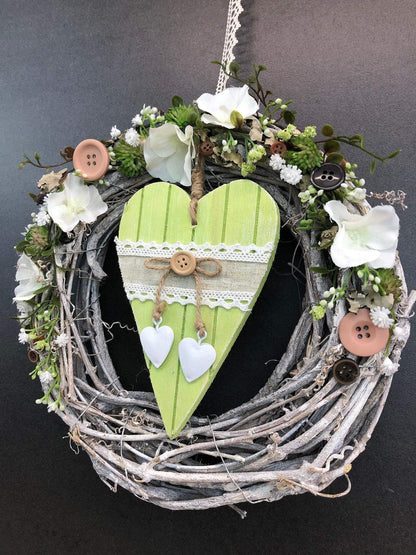 Türkranz Türdeko Türschmuck Frühling Herz Modern ganzjährig Tür Schmuck Eukalyptus Herbst – handgemacht aus Seiden- und Kunstblumen, langlebig & pflegeleicht von SarahsFlowerStudio