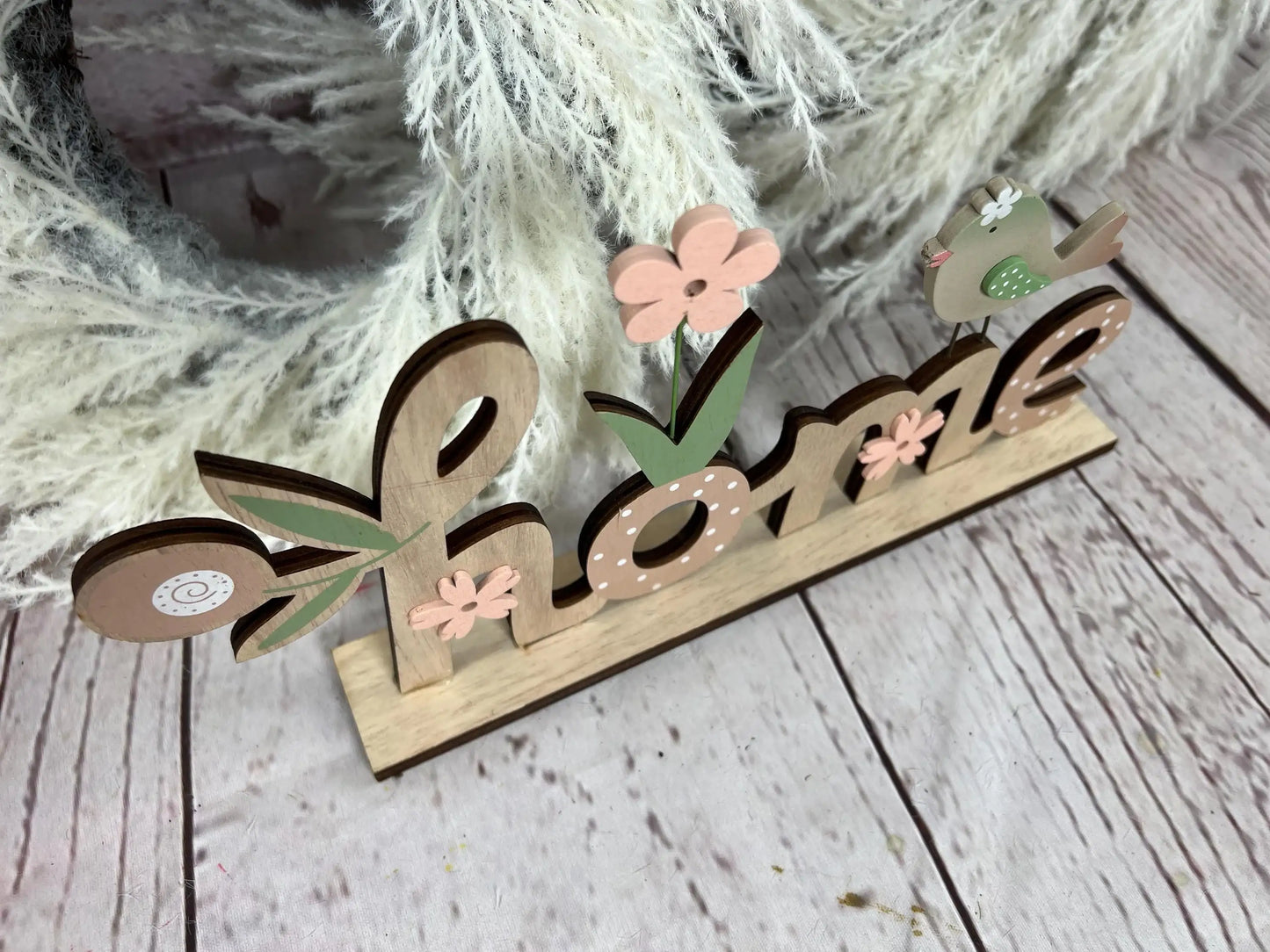 Schrift Home Holz Schild 15x29cm Deko Frühling Sommer ganzjährig Tür Schmuck – handgemacht aus Seiden- und Kunstblumen, langlebig & pflegeleicht von SarahsFlowerStudio