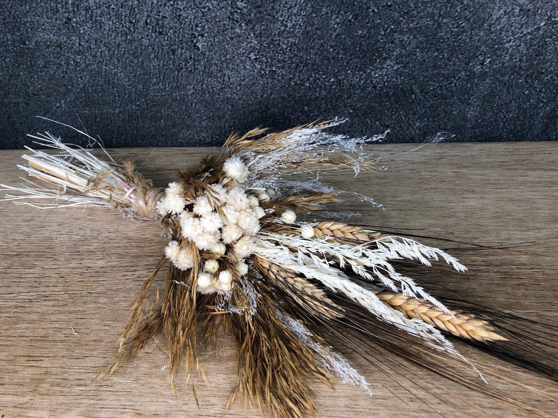 Trockenblumenstrauß Strauß Herbst Herbstlich Gras Gräser Trockenblumen Trockenmaterial Natur natürlich dried bouquet dried Flowers – handgemacht aus Seiden- und Kunstblumen, langlebig & pflegeleicht von SarahsFlowerStudio