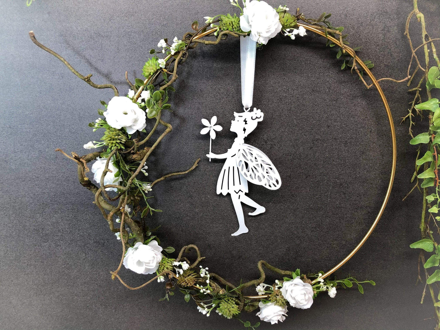 Türkranz ganzjährig Modern Türdeko Tür Schmuck Wunschgröße ganzjährig Fee Boho Band Fee Ring Goldring Metallring Herbst – handgemacht aus Seiden- und Kunstblumen, langlebig & pflegeleicht von SarahsFlowerStudio