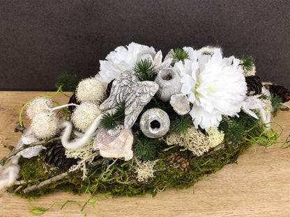 Grabgesteck Grabschmuck Allerheiligen Totensonntag Nelken Exoten Zapfen Gesteck Grab Engelsflügel – handgemacht aus Seiden- und Kunstblumen, langlebig & pflegeleicht von SarahsFlowerStudio