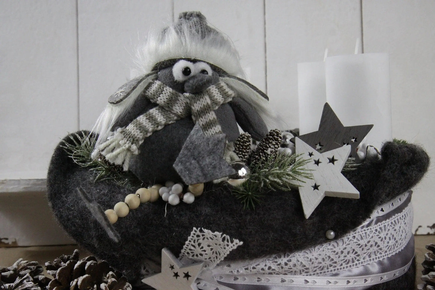 Adventskranz Adventskalender – handgemacht aus Seiden- und Kunstblumen, langlebig & pflegeleicht von SarahsFlowerStudio