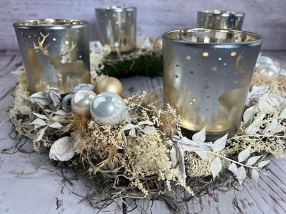 Adventskranz Adventskalender Gläser Windlicht Teelichtgläser Teelichthalter Pampas natürlich Ruskus Zapfen Modern mehrjährig Rund – handgemacht aus Seiden- und Kunstblumen, langlebig & pflegeleicht von SarahsFlowerStudio