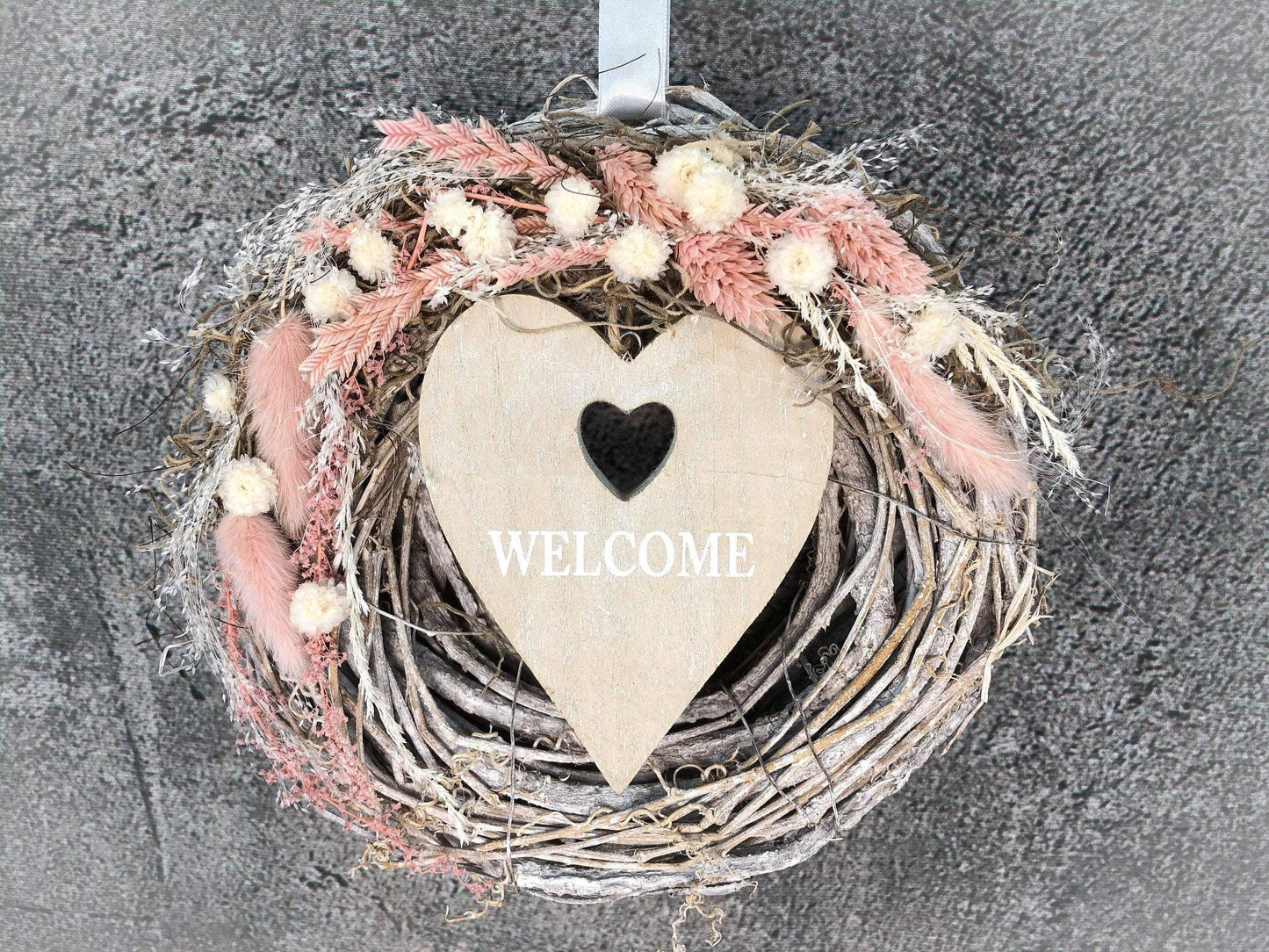 Türkranz Kranz Türschmuck Welcome Herz Gräser Herbst Herbstlich Trockenblumen Trockenmaterial Natur natürlich dried bouquet dried Flowers – handgemacht aus Seiden- und Kunstblumen, langlebig & pflegeleicht von SarahsFlowerStudio
