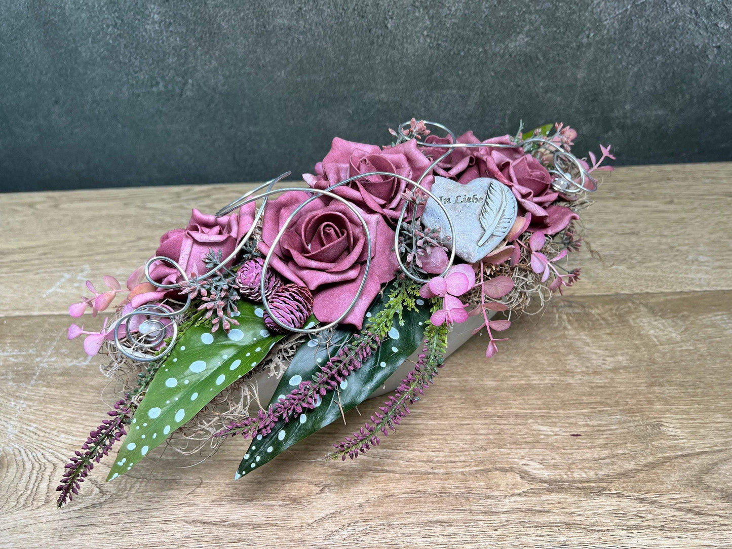 Grabschmuck Herz Rose Seidenblumen – würdevoll & langlebig – für Außen – Grabgesteck – SarahsFlowerStudio