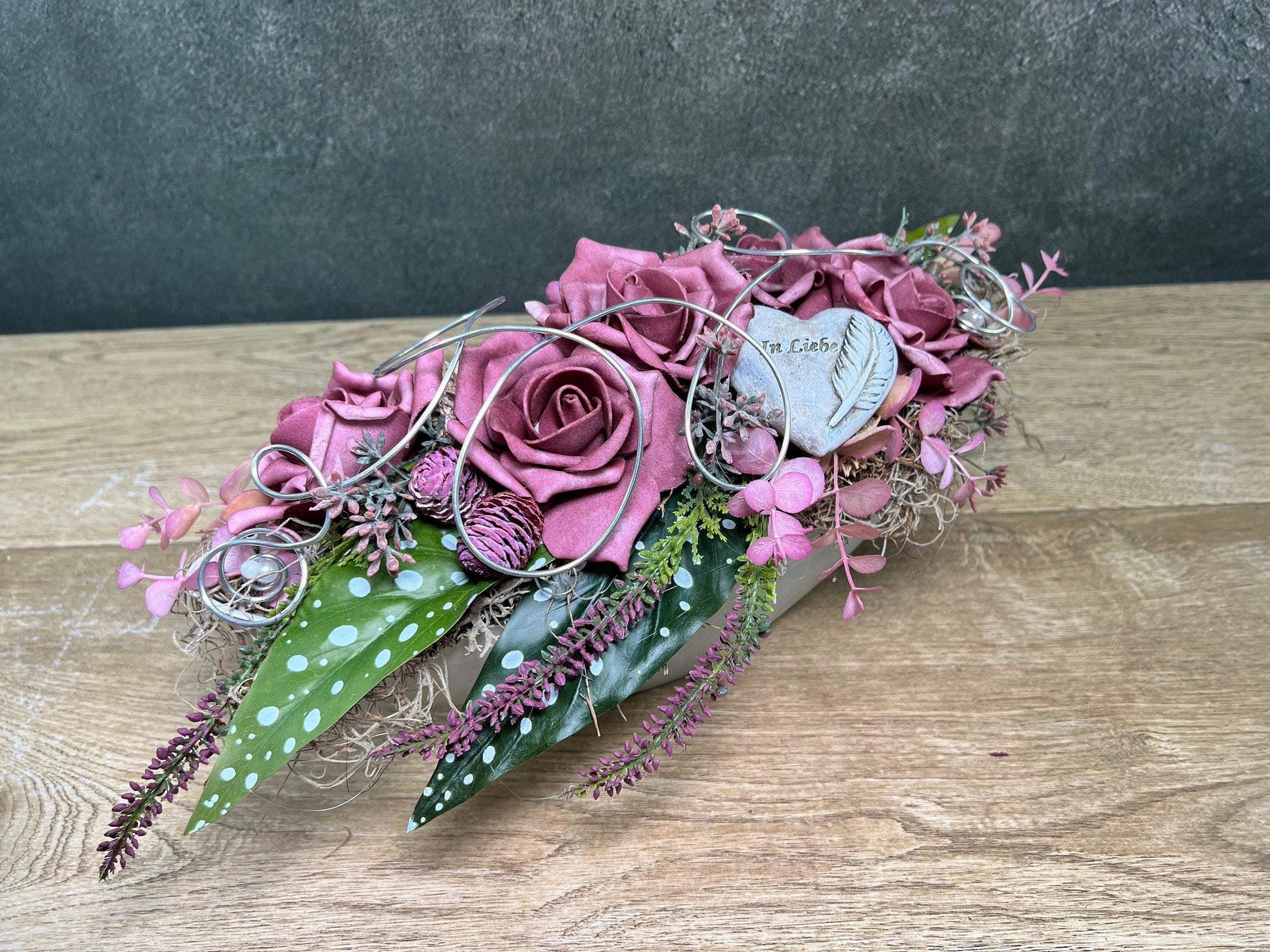 Grabschmuck Herz Rose Seidenblumen – würdevoll & langlebig – für Außen – Grabgesteck – SarahsFlowerStudio