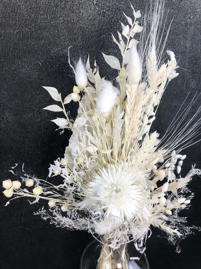 Trockenblumenstrauß Strauß Gräser mit Ruskus Gräser Trockenblumen Trockenmaterial Natur natürlich dried bouquet dried Flowers – handgemacht aus Seiden- und Kunstblumen, langlebig & pflegeleicht von SarahsFlowerStudio