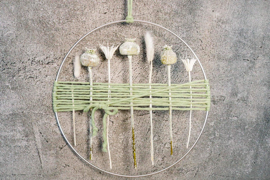 Türkranz Kranz Ring Gräser Wandkranz Trockenblumen Natur natürlich Hoop Fensterdeko – handgemacht aus Seiden- und Kunstblumen, langlebig & pflegeleicht von SarahsFlowerStudio