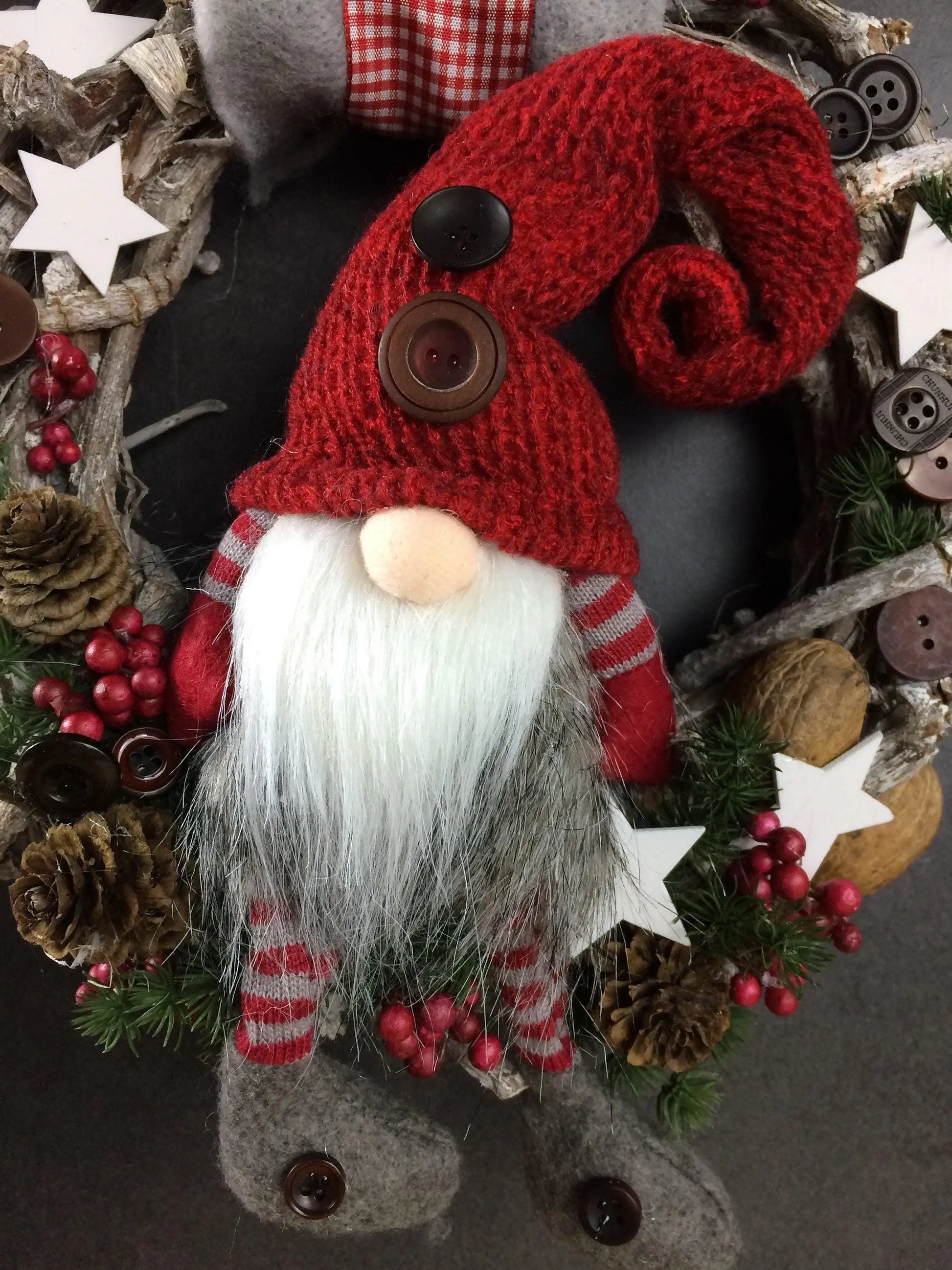 Advent Türkranz Türdeko Türschmuck Weihnachten Weidenkranz Wichtel – handgemacht aus Seiden- und Kunstblumen, langlebig & pflegeleicht von SarahsFlowerStudio