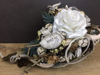 Grabgesteck Allerheiligen Wachsrosen Wachsrose Rose Grabschmuck Herz Grabdekoration – handgemacht aus Seiden- und Kunstblumen, langlebig & pflegeleicht von SarahsFlowerStudio
