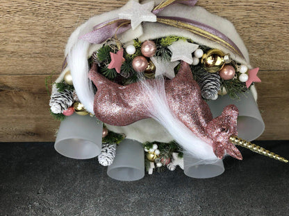 Adventskranz Adventskalender Einhorn Rosa Zapfen Glitzer Frost mehrjährig groß rund – handgemacht aus Seiden- und Kunstblumen, langlebig & pflegeleicht von SarahsFlowerStudio