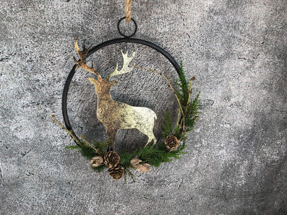 Türkranz Kranz Hirsch Advent Modern Ring Fenster Fensterschmuck Fensterdeko Deko Weihnachten Zapfen Wachszapfen – handgemacht aus Seiden- und Kunstblumen, langlebig & pflegeleicht von SarahsFlowerStudio