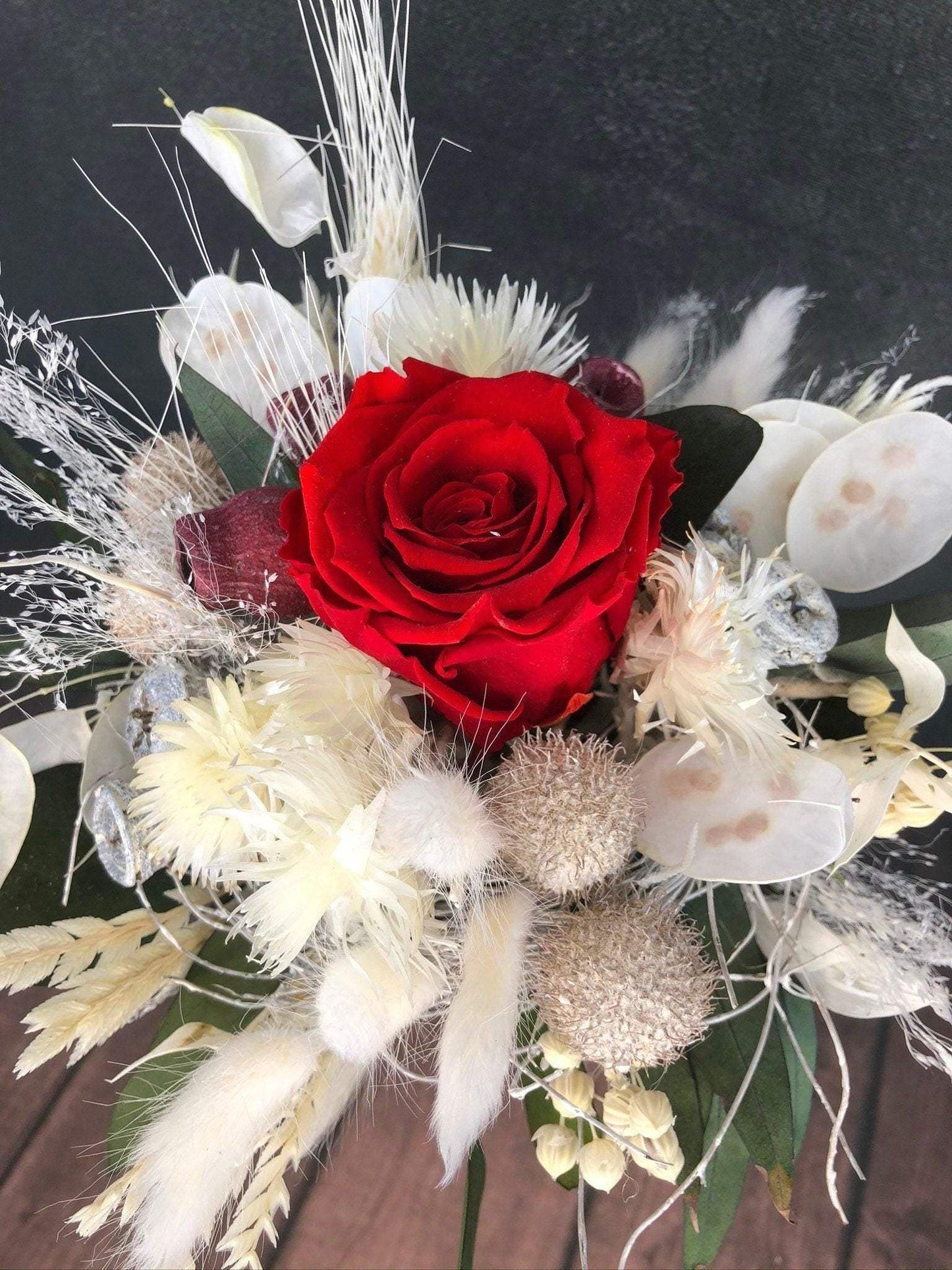 Strauß Gefriergetrocknet Rose Tischdeko Tischgesteck Deko Gräser Trockenblumen Trockenmaterial Natur natürlich dried bouquet dried Flowers – handgemacht aus Seiden- und Kunstblumen, langlebig & pflegeleicht von SarahsFlowerStudio