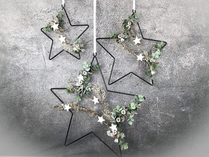 Stern Fensterdeko Türkranz Advent Modern Ring Fenster Fensterschmuck Deko Weihnachten Wandschmuck – handgemacht aus Seiden- und Kunstblumen, langlebig & pflegeleicht von SarahsFlowerStudio